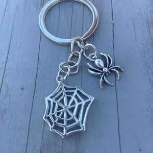 Y2K Gothic Spider web keychain - Silver Keychain Spider and spider web keychain